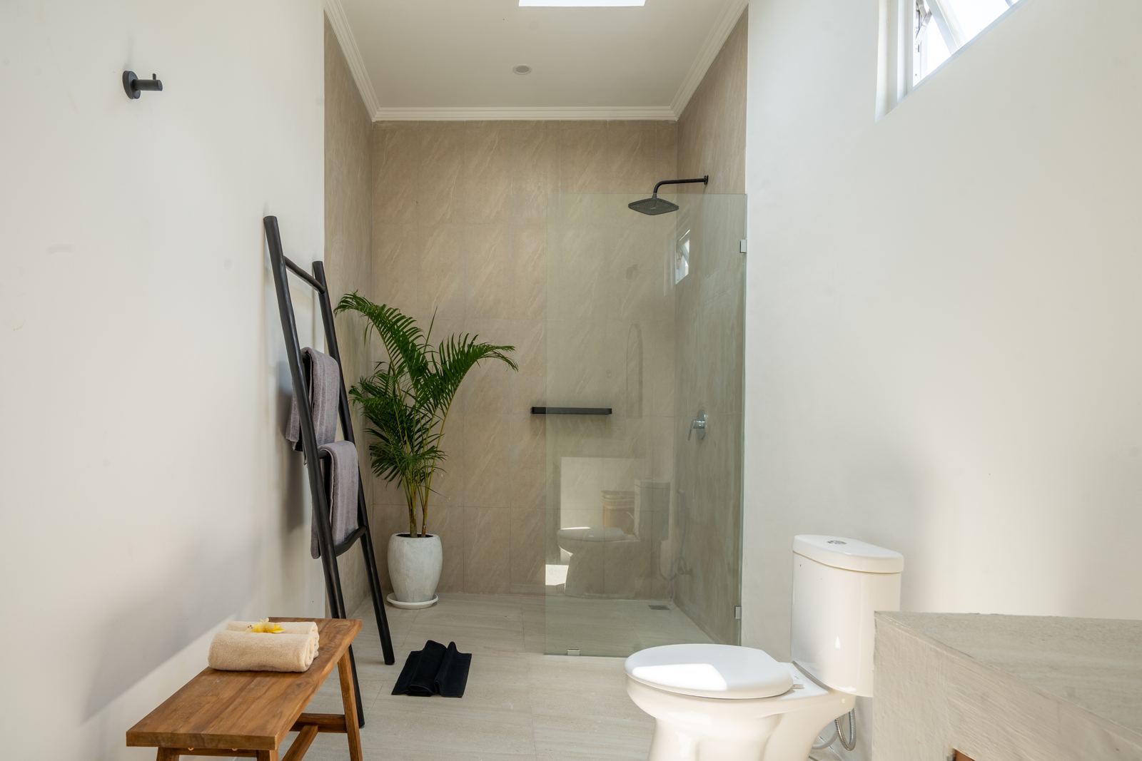 Walk-in rain shower