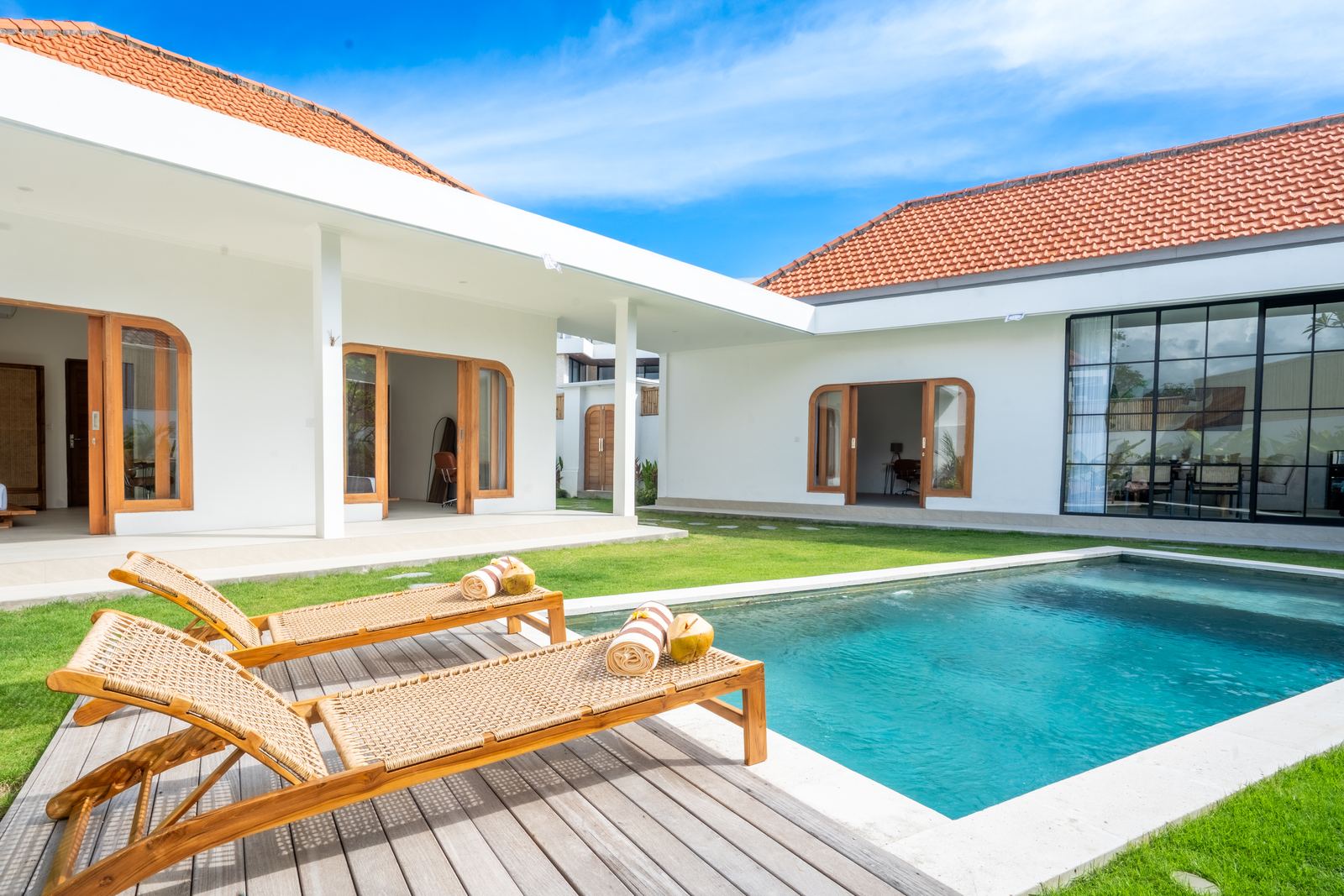 Sun loungers on the pool deck